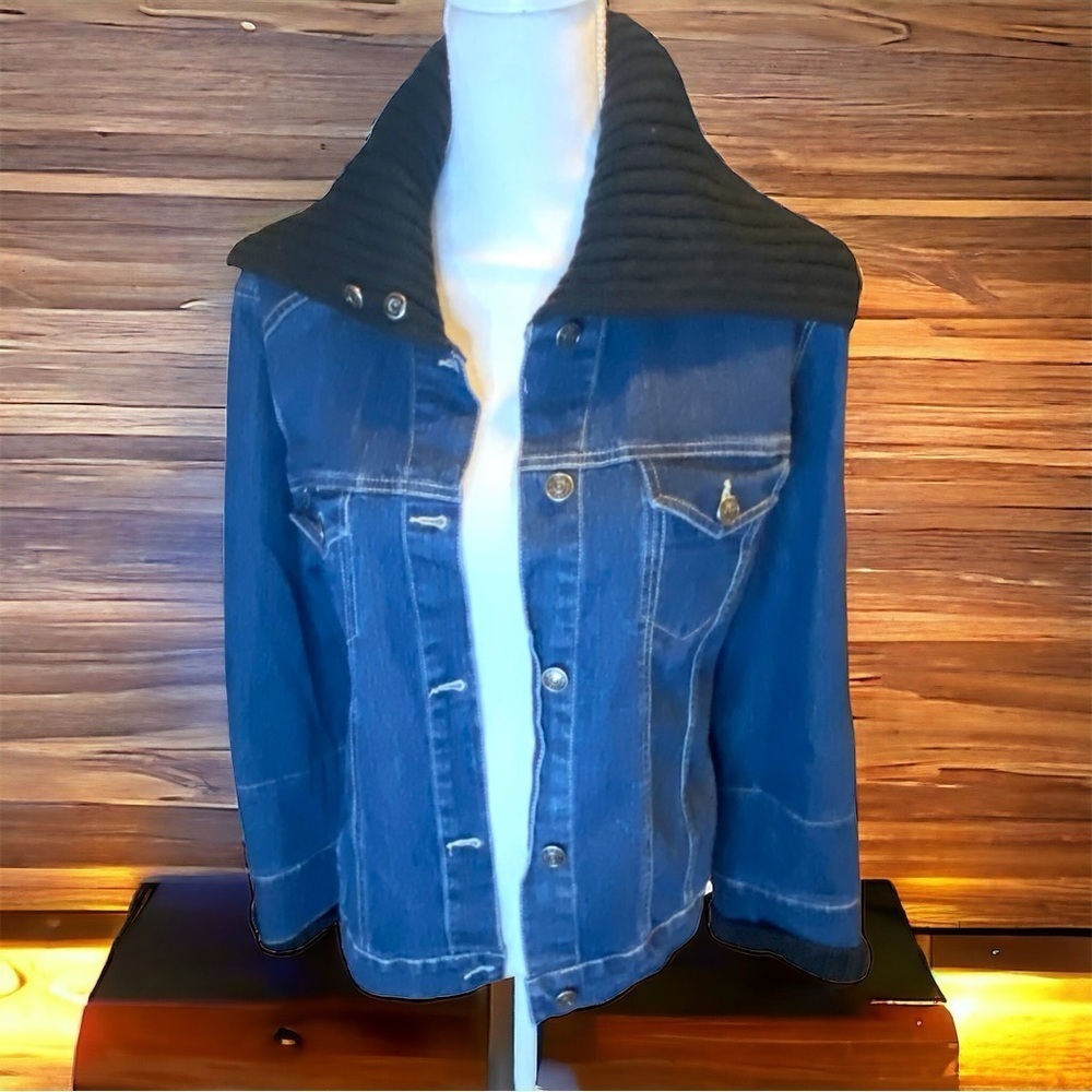 Vintage Gloria Vanderbilt‎ Faux Layered Jean Jacket